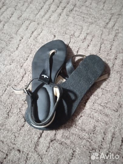 Шлепанцы женские