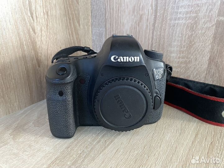 Зеркальный фотоаппарат Canon 6D body