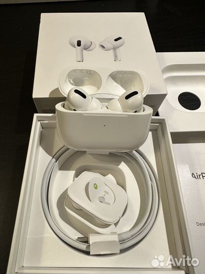 Наушники Apple AirPods Pro 1 поколения