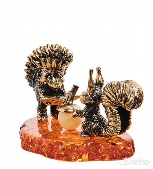 Фигурка Ежик и Белочка друзья (латунь, янтарь) A2163296