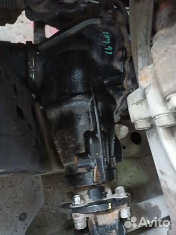 Редуктор передний Toyota Hilux 8