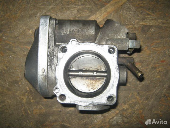 Дроссельная заслонка Volkswagen Bora