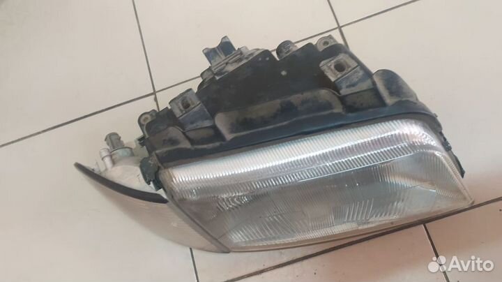 Фара правая Audi A4 I (B5)