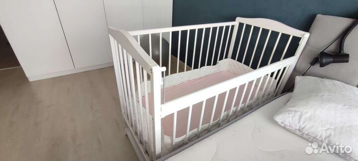 Детская кроватка