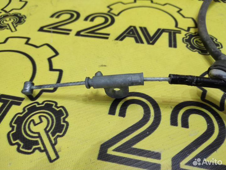 Трос стояночного тормоза левый Nissan Teana J32