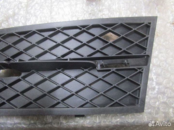 Решетка в бампер левая BMW 5-serie F10/F11 2009-20