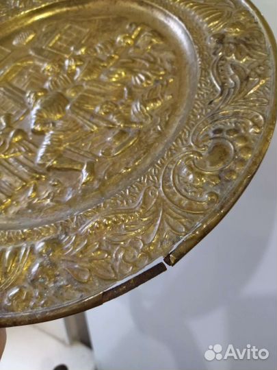 Тарелка настенная латунь антик