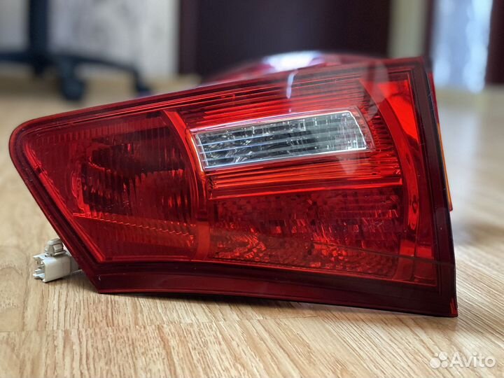 Фары на lexus is250