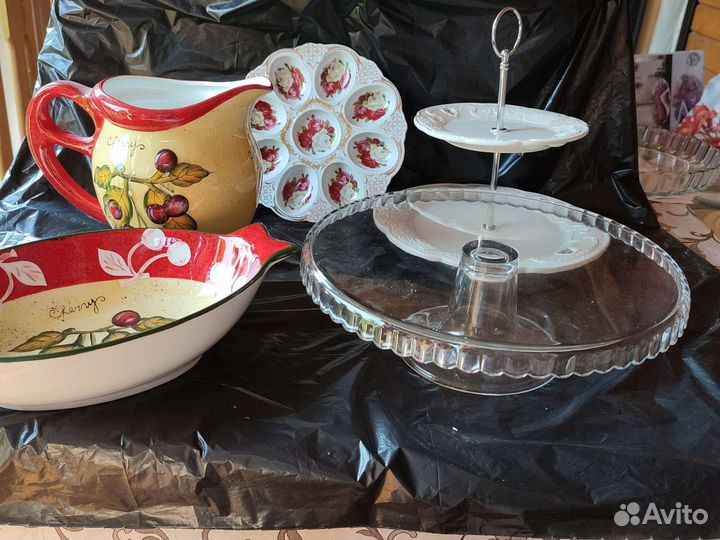 Кувшин,конфетница, тортовница, тарелка для яиц