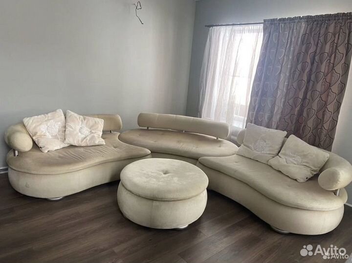 Диван и пуф