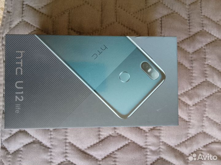 HTC U12 life, 3/64 ГБ