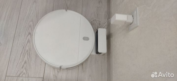 Продам робот пылесос