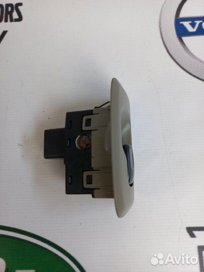 Кнопка стеклоподъемников задняя Volvo XC90