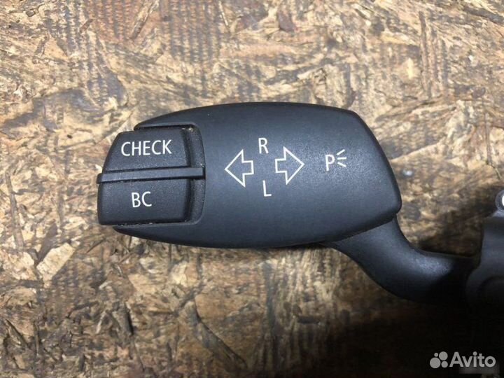 Подрулевой переключатель поворотников Bmw E60
