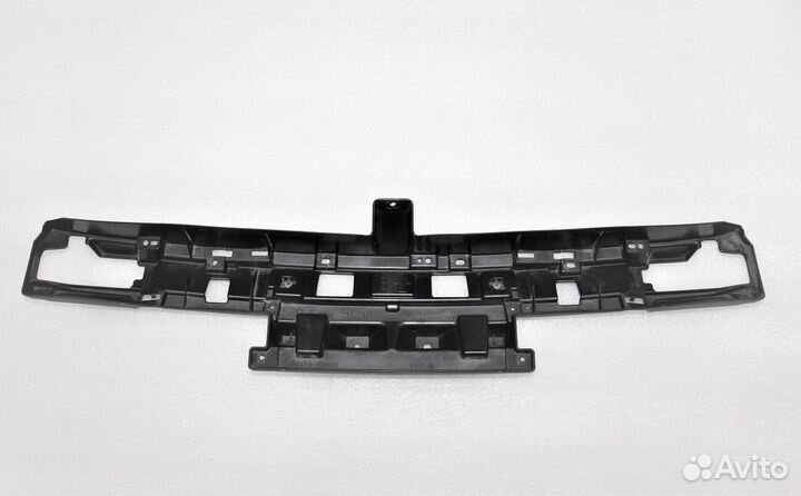 Lexus LX 570 Кронштейн на решетку радиатора 15-21