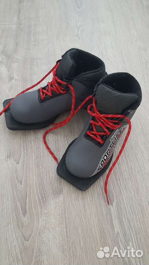 Лыжные ботинки