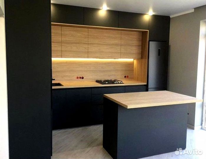 Кухня угловая на заказ.мдф фасады.Остров