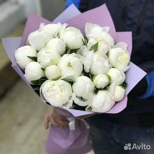 Букет из пионов