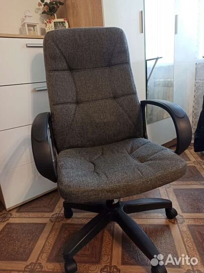 Офисное кресло бу
