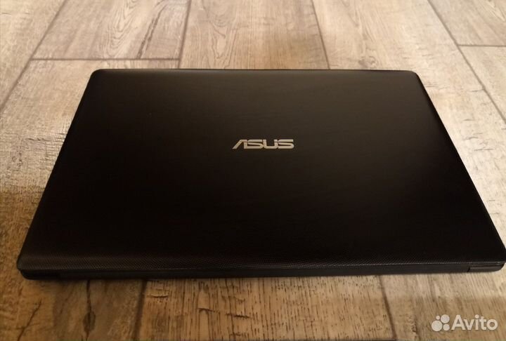 Ноутбук asus как новый. С документами