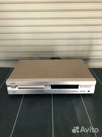 Cd плеер Yamaha CDX-596