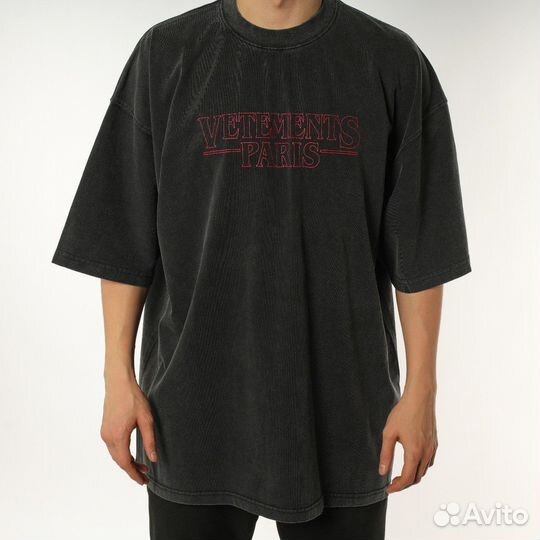 Футболка vetements paris
