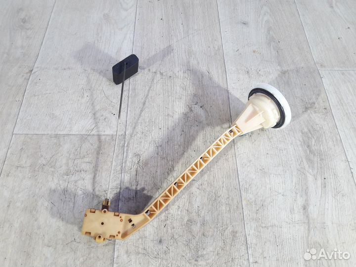 Датчик уровня топлива Mercedes W220 A2205421717