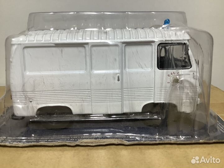 Модель автомобиляpeugeot J7 1:43 деа