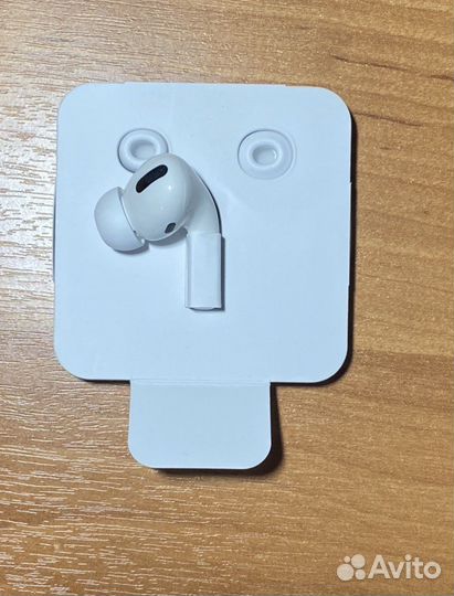 Новые AirPods Pro левый правый