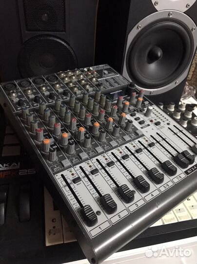 Микшерный пульт Xenyx 1204FX