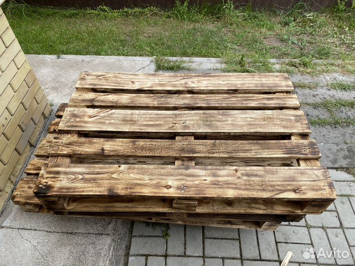 Лежаки, кресла из поддонов для интерьеров