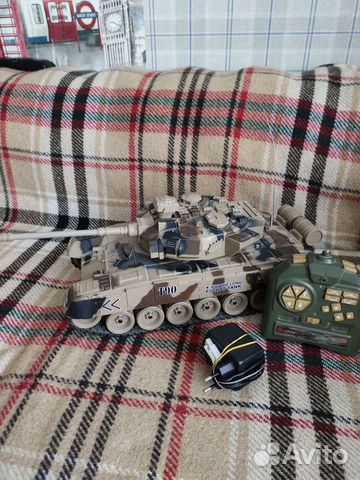 Игрушечный танк