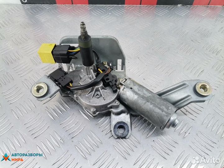 Моторчик заднего стеклоочистителя (дворника)