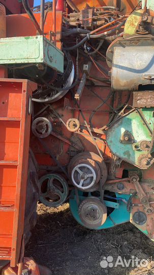 Комбайн Ростсельмаш Дон 1500Б, 1990