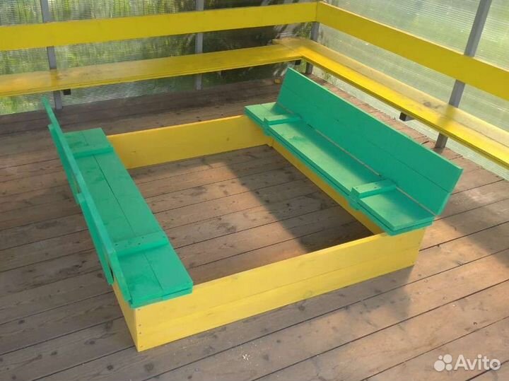 Детская песочница с крышкой