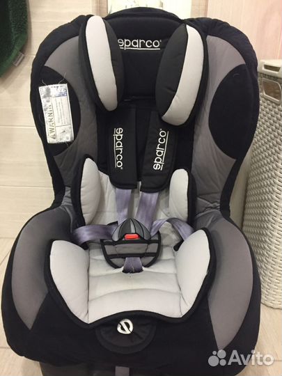 Автомобильное кресло