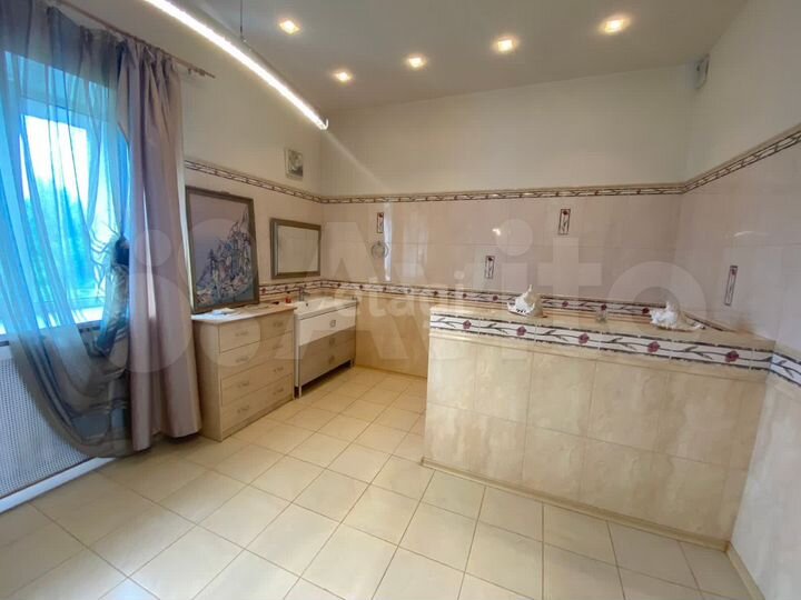 Дом 327,5 м² на участке 9,2 сот.