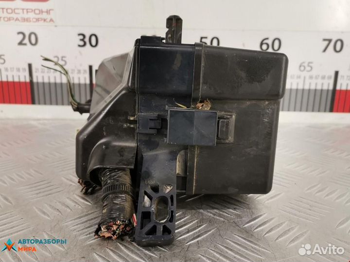 Блок предохранителей Toyota Yaris P1 рест. 2004