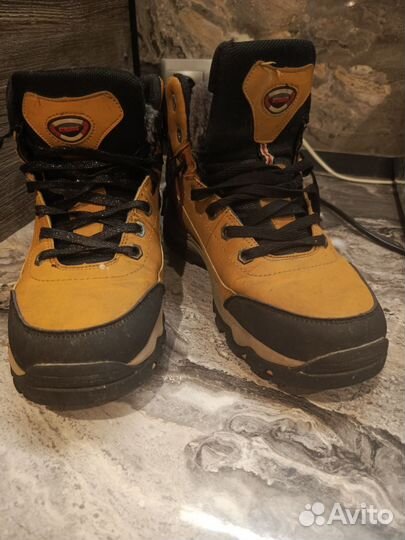 Кроссовки зимние