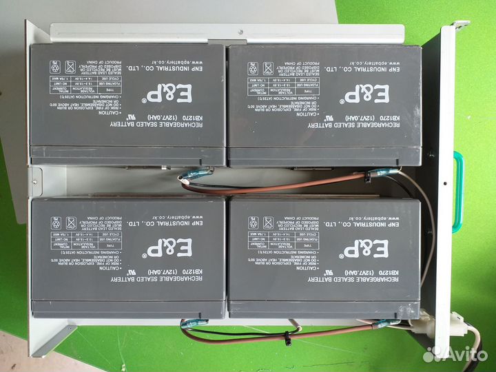 Бокс для аккумуляторов