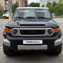 Toyota FJ Cruiser 4.0 AT, 2009, 167 000 км, с пробегом, цена 3 000 000 руб.