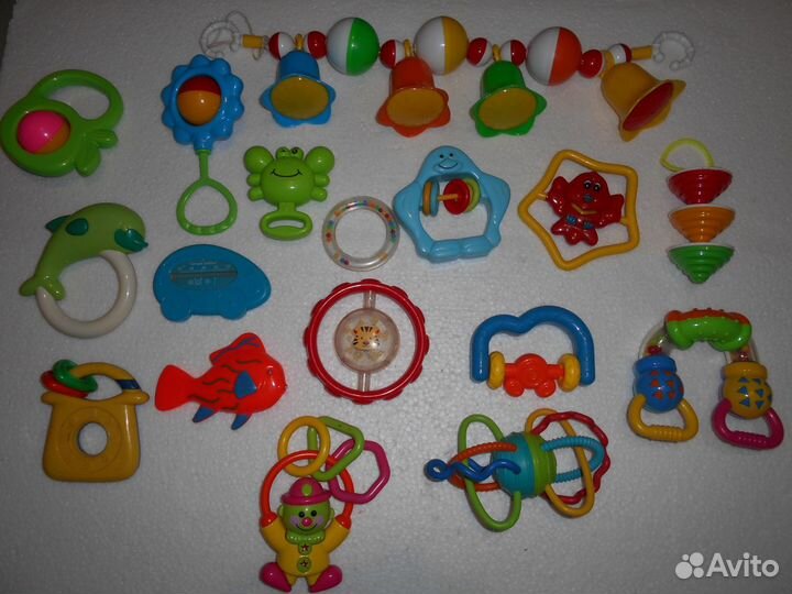 Принадлежности и игрушки для малыша