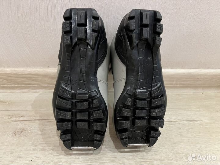 Лыжные ботинки 30