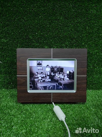 Цифровая фоторамка Philips 7FF2