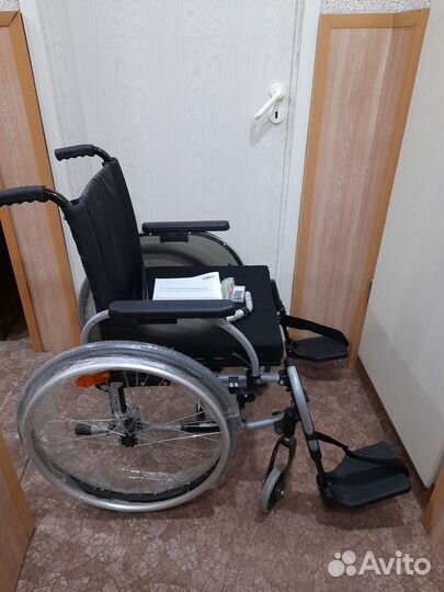 Инвалидная коляска новая