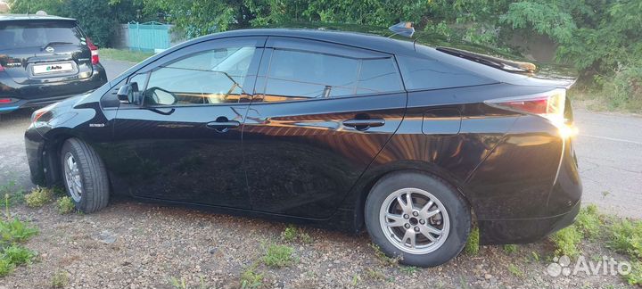 Toyota Prius 1.8 AT, 2017, 143 000 км