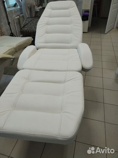 Кушетка косметологическая