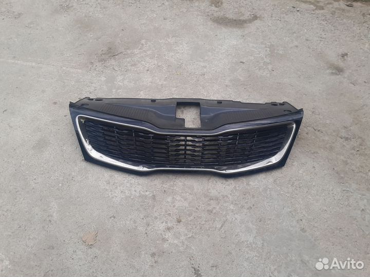 Передняя решётка бампера Kia Rio 3