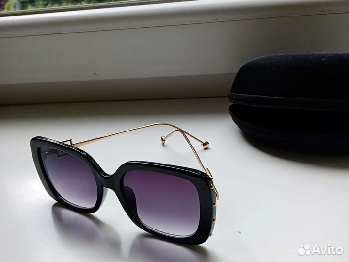 Солнцезащитные очки женские