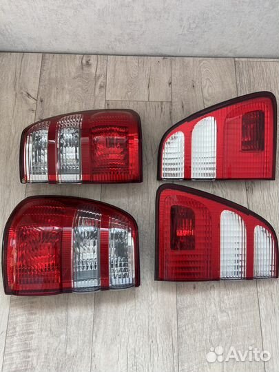 Фары на Toyota Land Cruiser 100 рейстайлинг 2